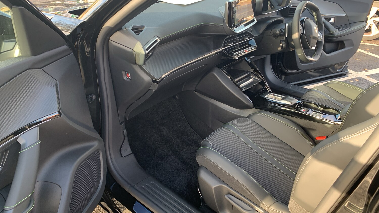 Used Peugeot 2008 2025 for sale - 76927484: Photo 12