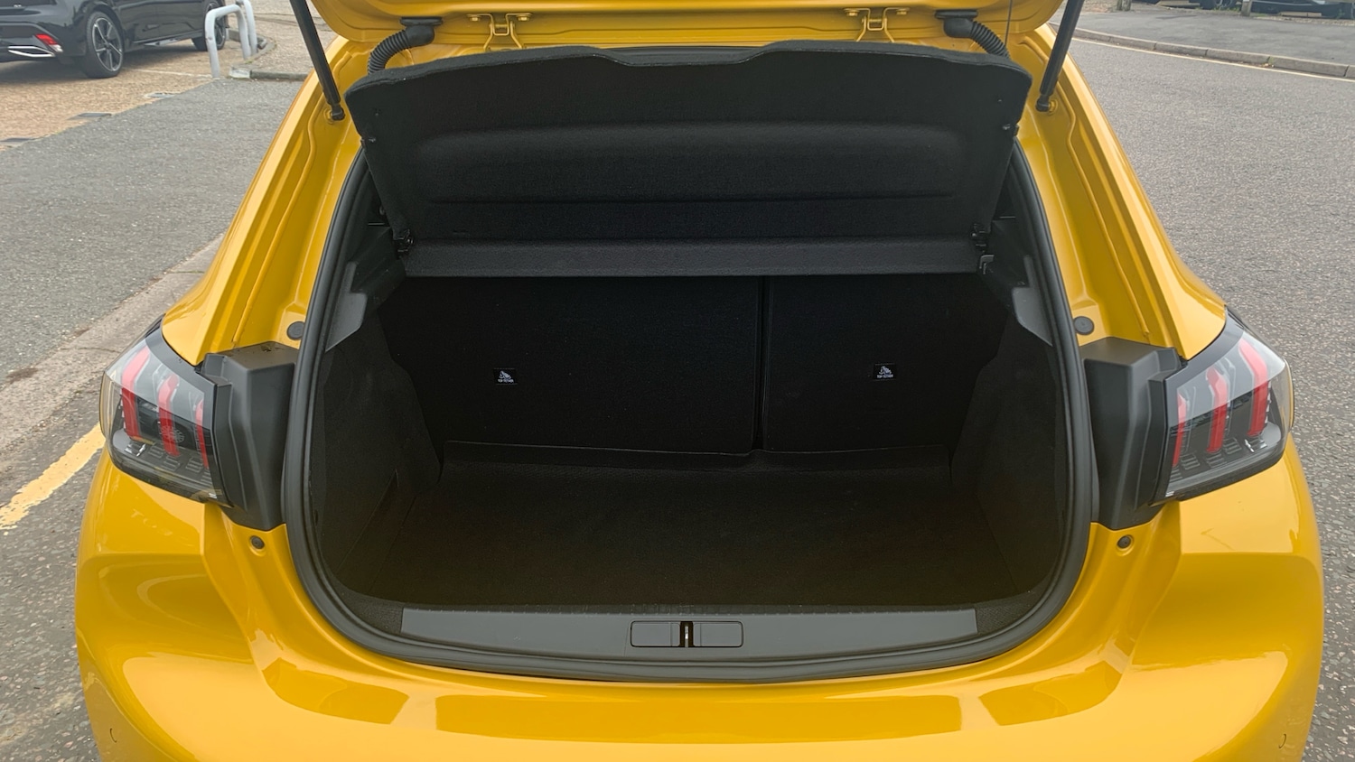 Used Peugeot 208 2022 for sale - 76634738: Photo 19