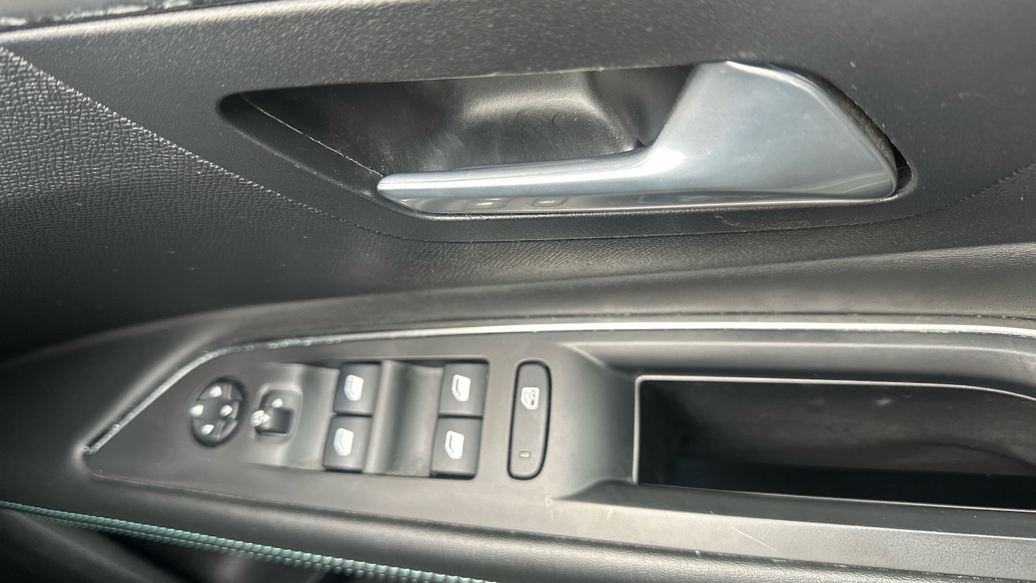 Used Peugeot 3008 2021 for sale - 77599595: Photo 22