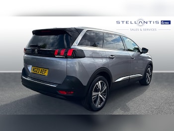 Used Peugeot 5008 2023 for sale - 75464506: Photo