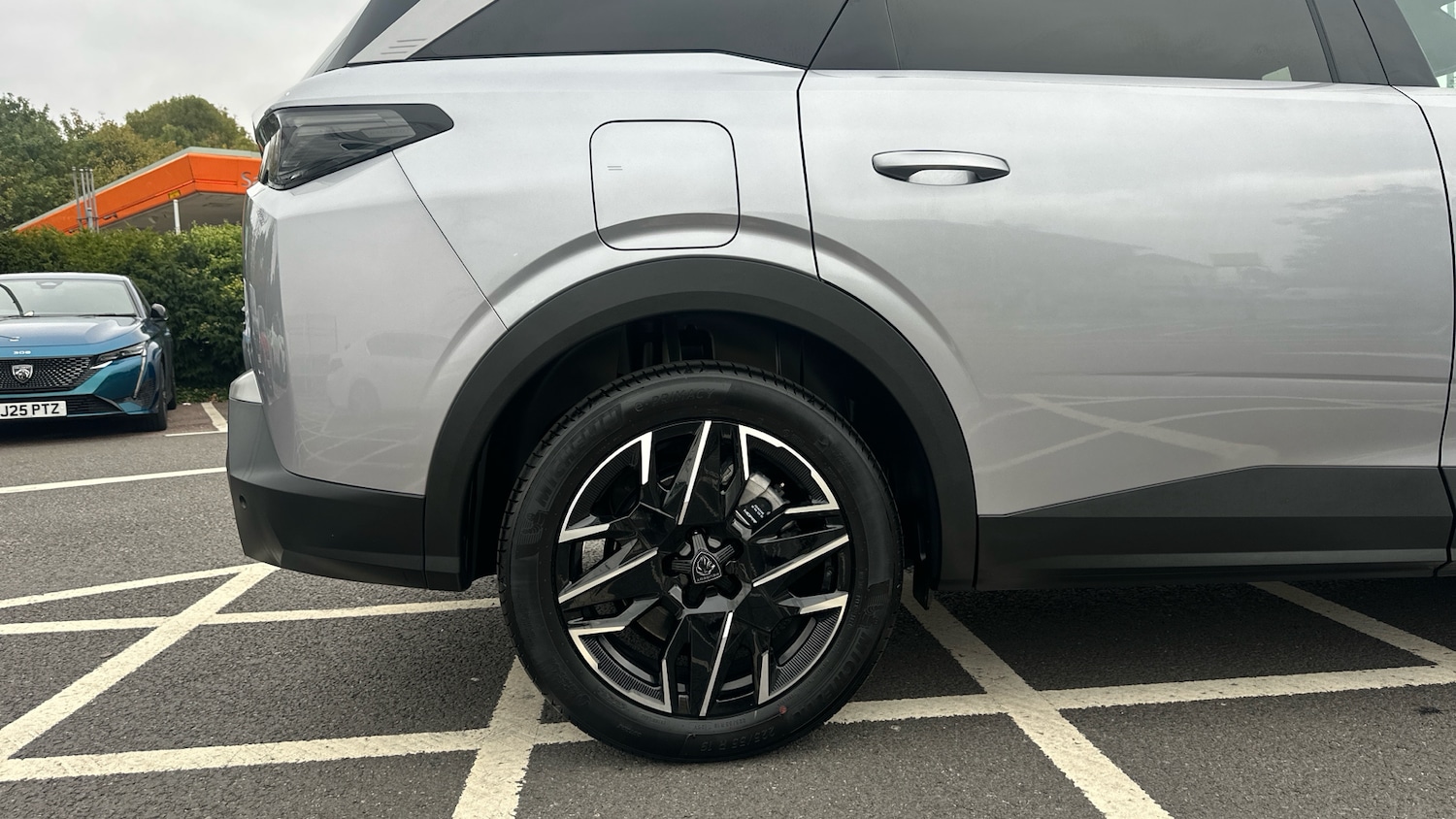 Used Peugeot 5008 2025 for sale - 76966103: Photo 17