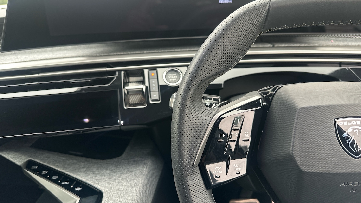 Used Peugeot 5008 2025 for sale - 76966103: Photo 23