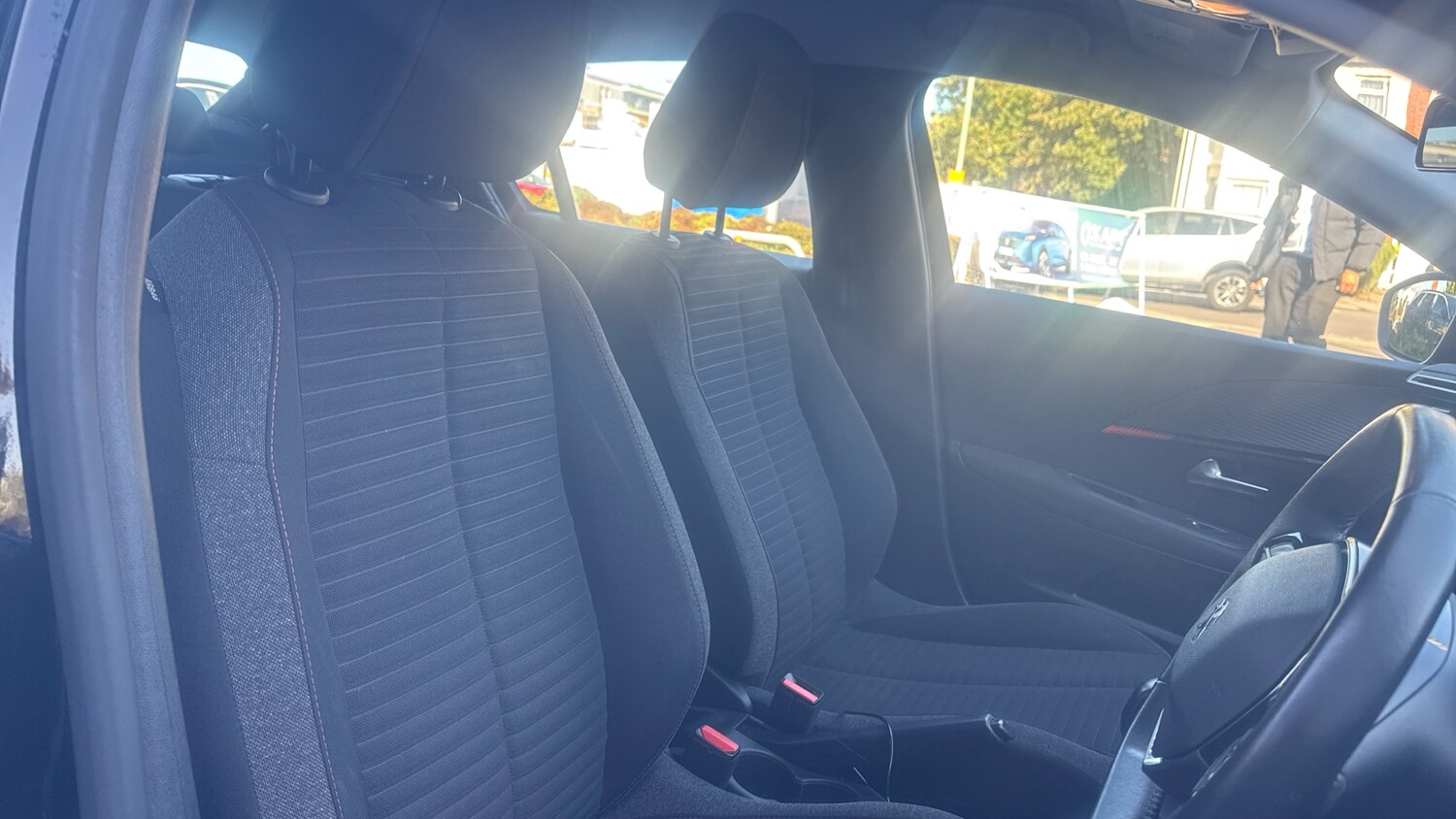 Used Peugeot 208 2022 for sale - 75859339: Photo 42