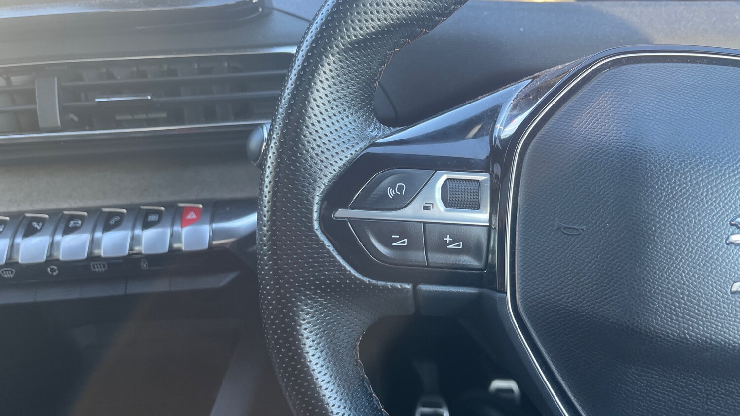 Used Peugeot 3008 2022 for sale - 78087717: Photo 23