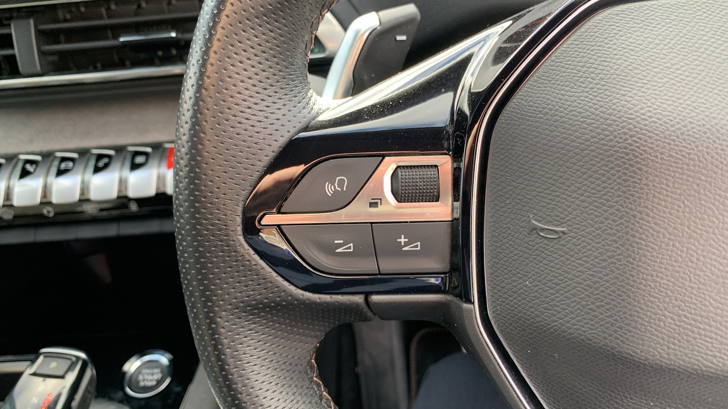 Used Peugeot 5008 2022 for sale - 76474352: Photo 23