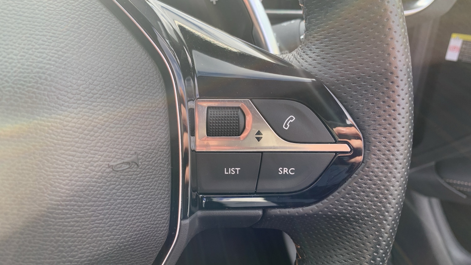 Used Peugeot 5008 2022 for sale - 76474352: Photo 24