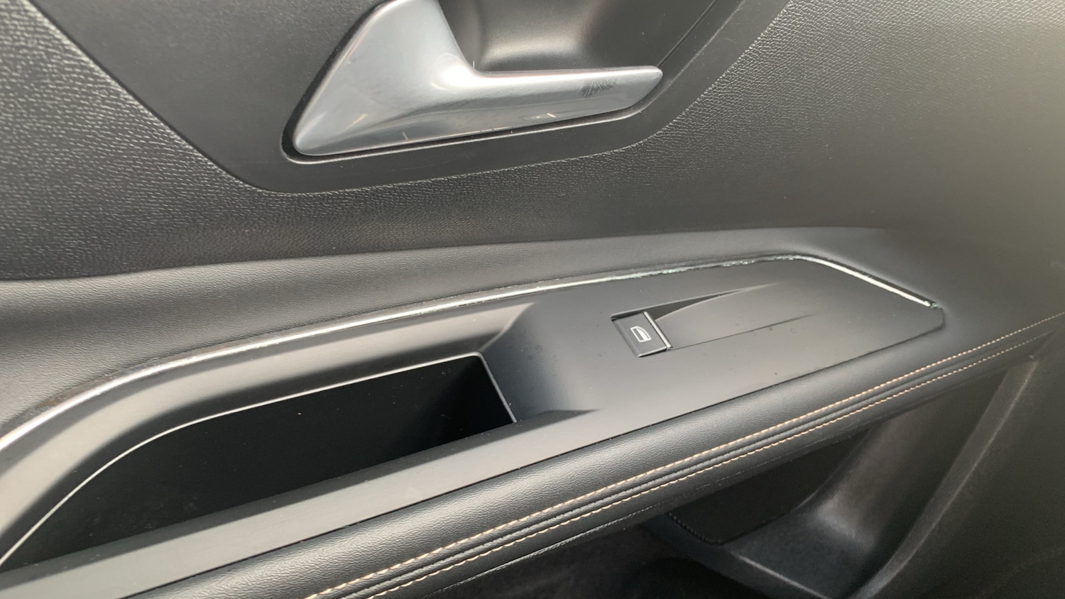 Used Peugeot 5008 2022 for sale - 76474352: Photo 41