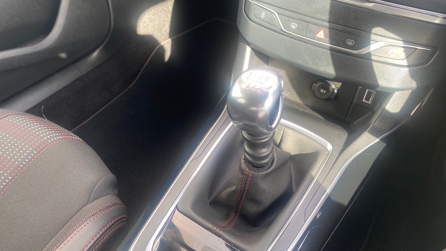 Used Peugeot 308 2018 for sale - 76154019: Photo 20