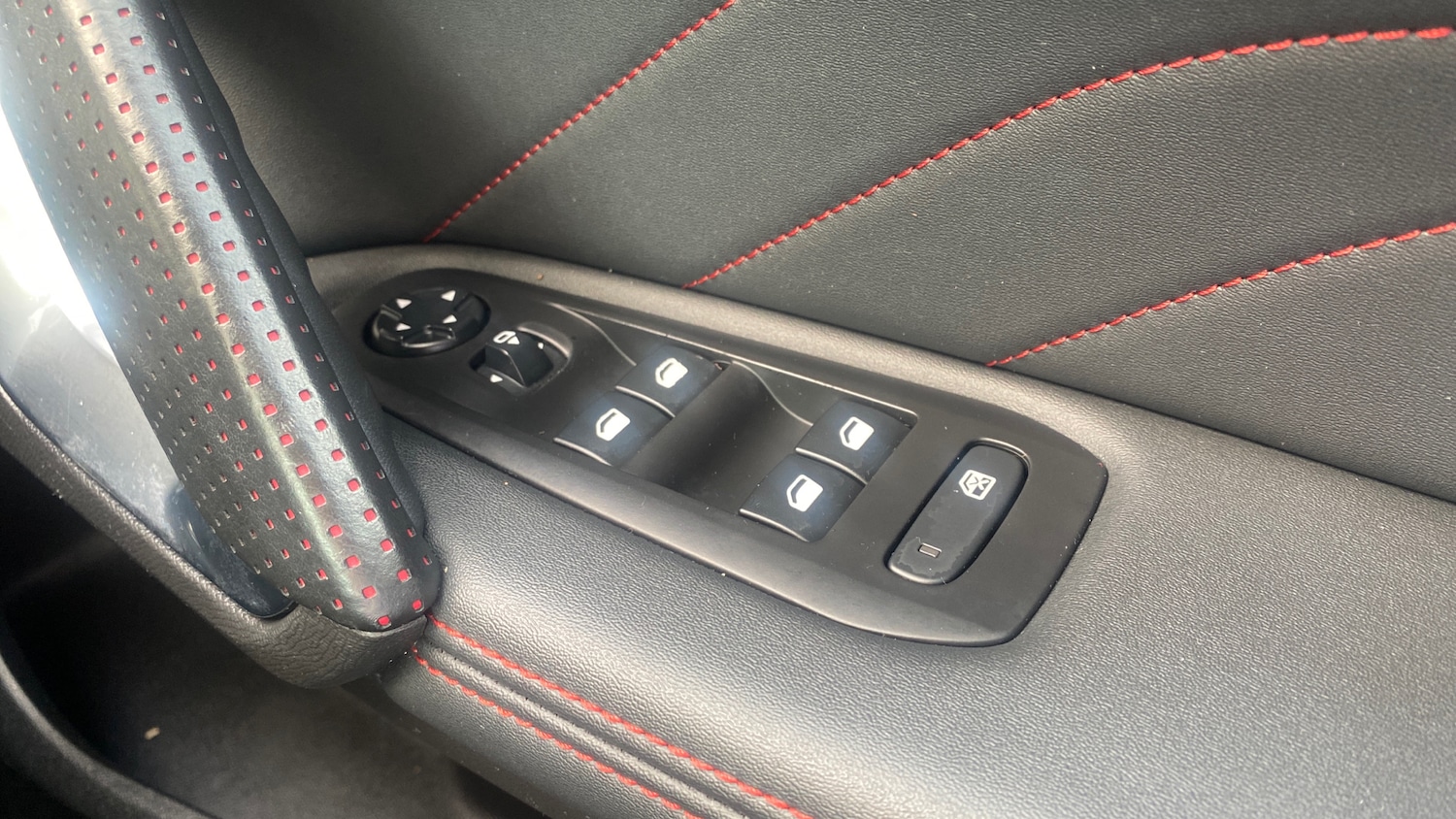 Used Peugeot 308 2018 for sale - 76154019: Photo 22