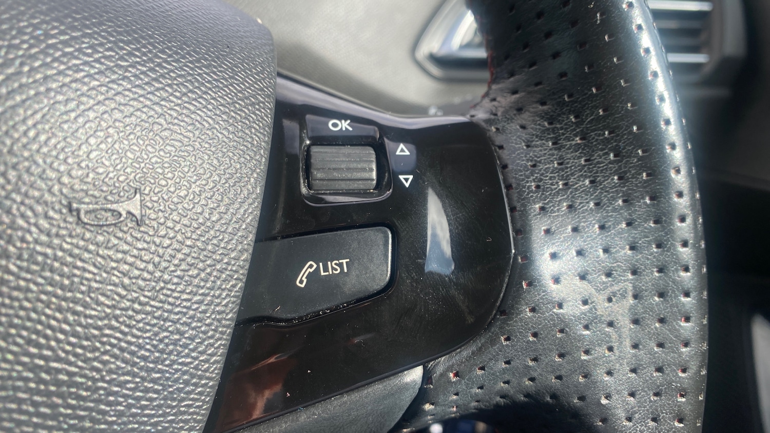 Used Peugeot 308 2018 for sale - 76154019: Photo 24