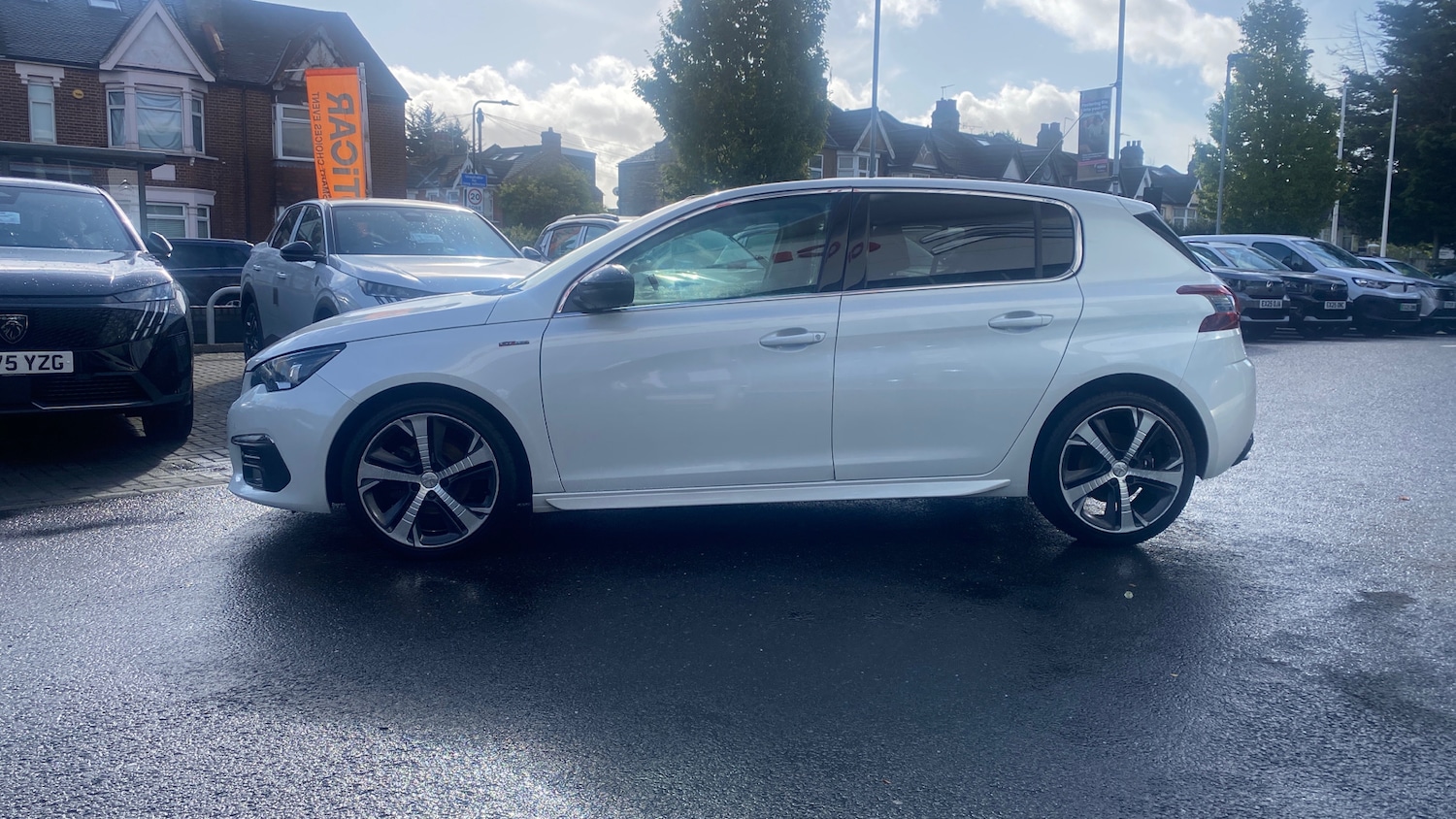 Used Peugeot 308 2018 for sale - 76154019: Photo 6