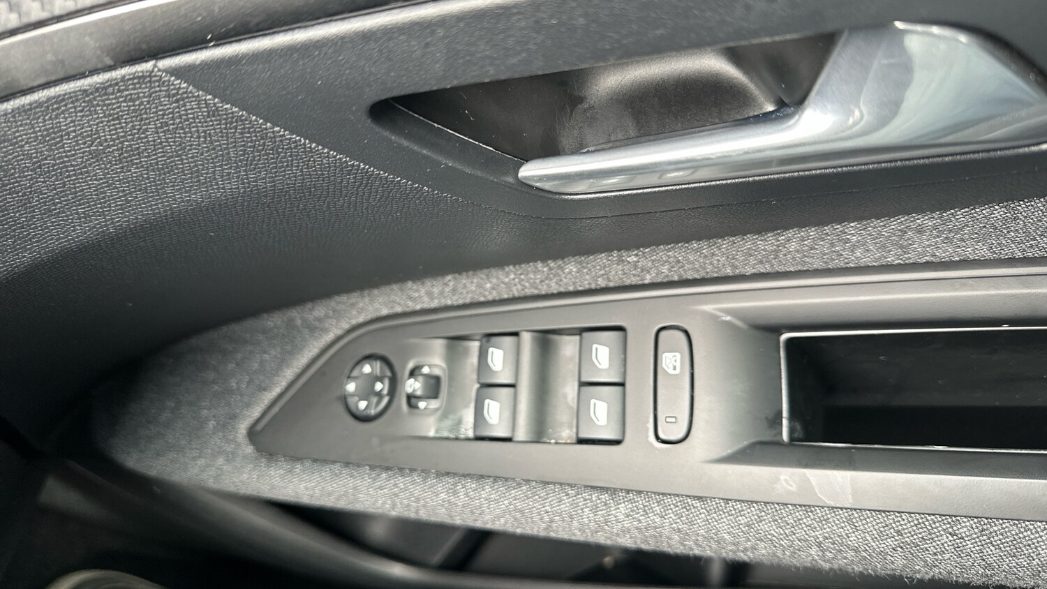 Used Peugeot 3008 2022 for sale - 76241115: Photo 22