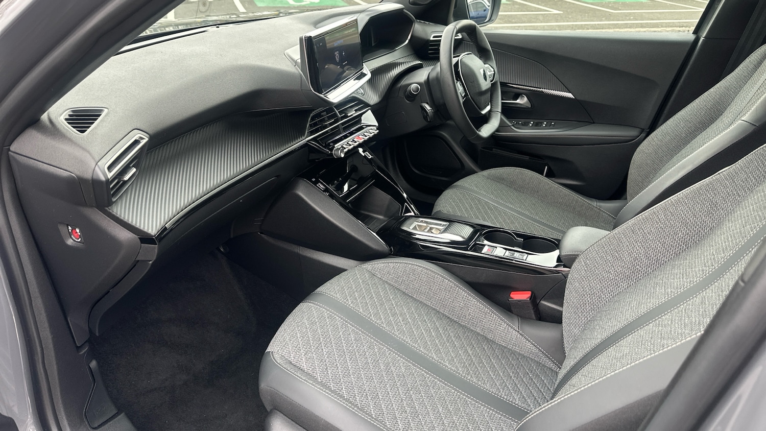 Used Peugeot 2008 2024 for sale - 77626906: Photo 12