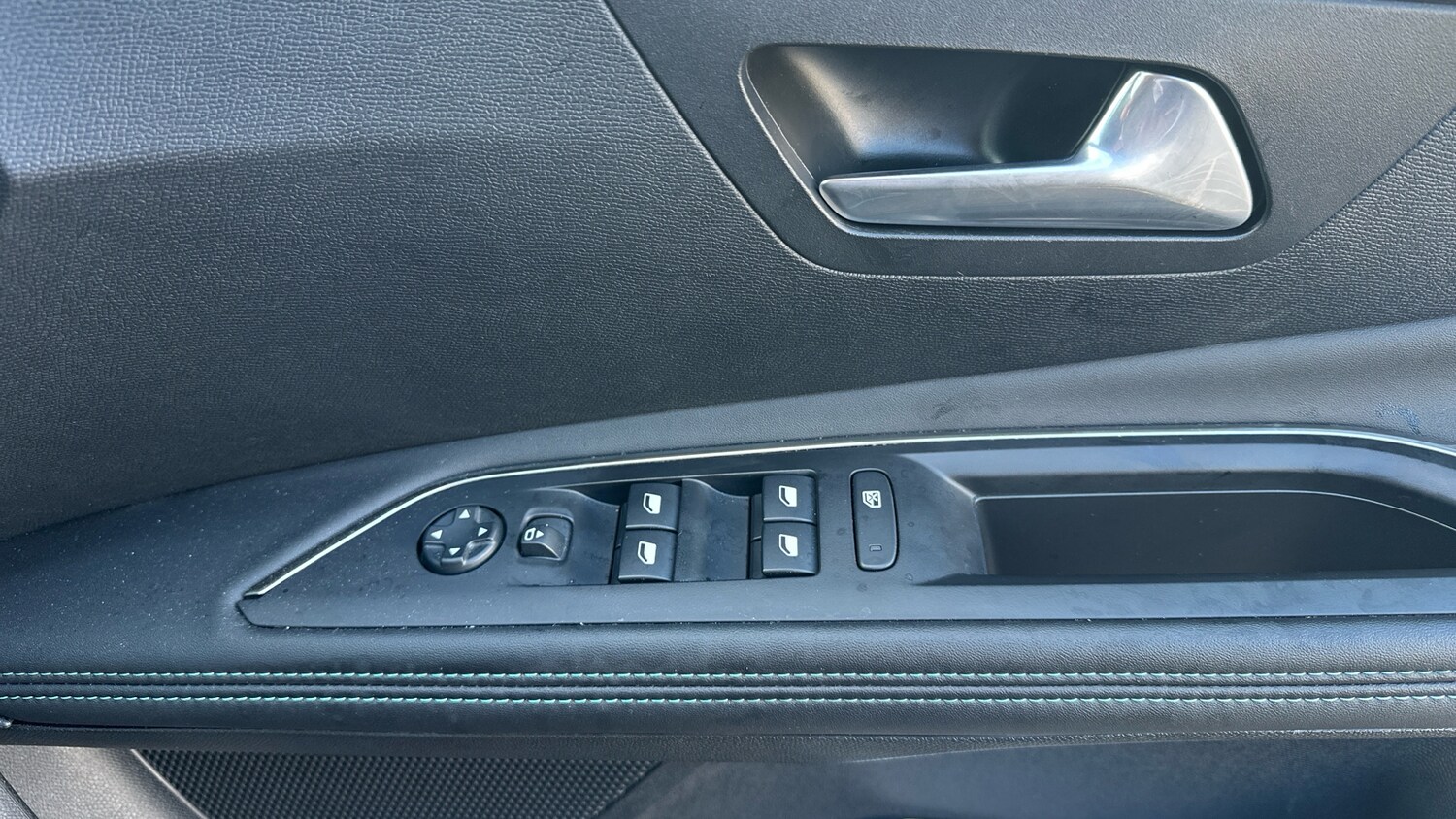 Used Peugeot 3008 2022 for sale - 76716099: Photo 22