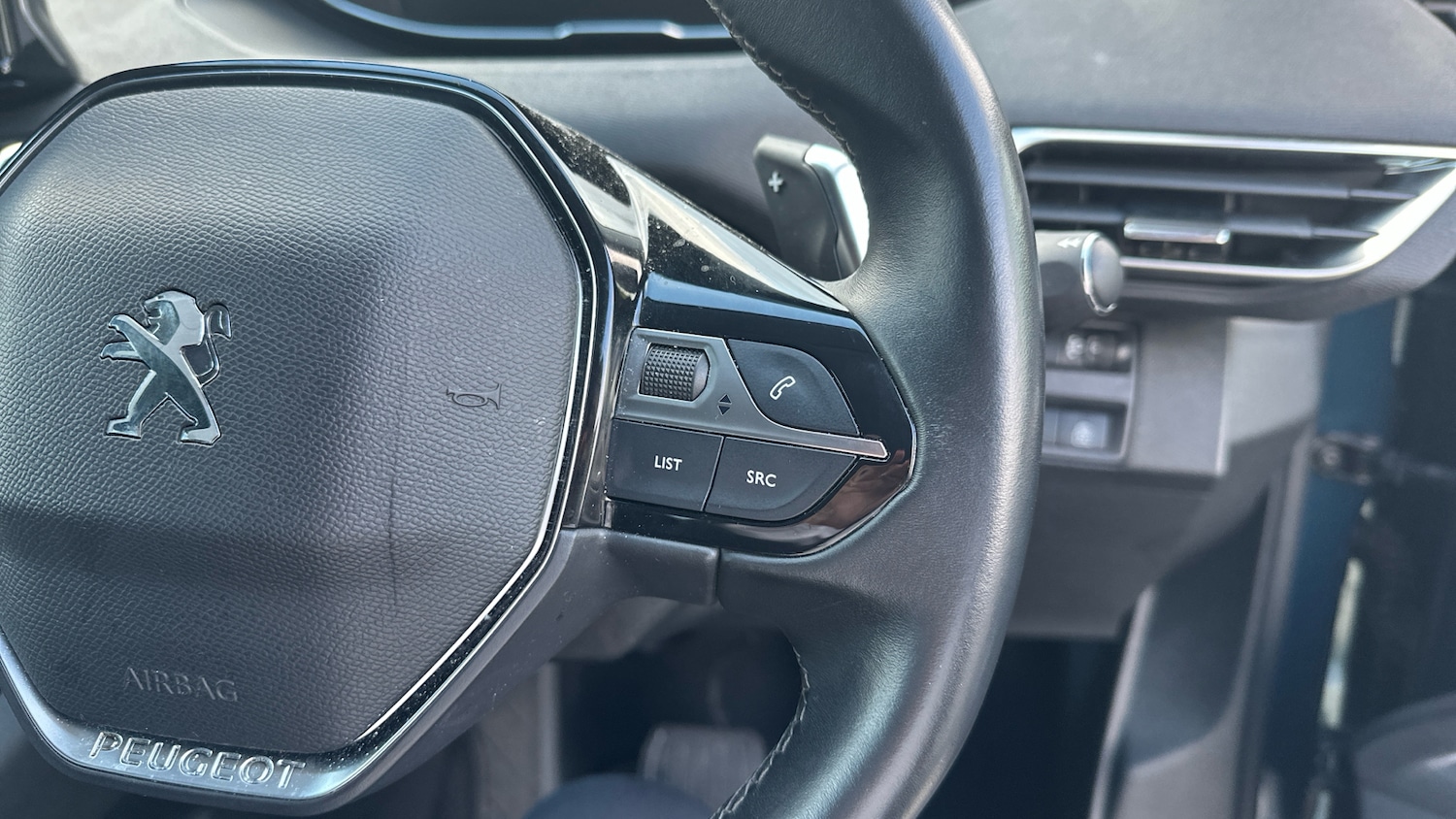 Used Peugeot 3008 2022 for sale - 76716099: Photo 24