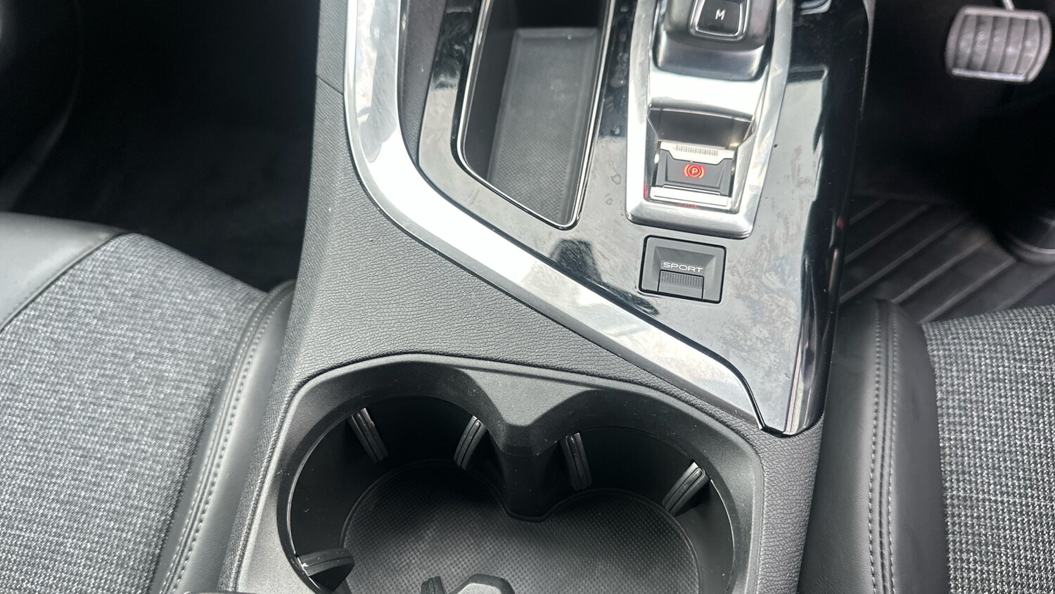 Used Peugeot 3008 2017 for sale - 77551281: Photo 21