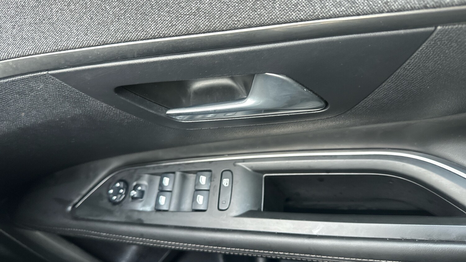 Used Peugeot 3008 2017 for sale - 77551281: Photo 22