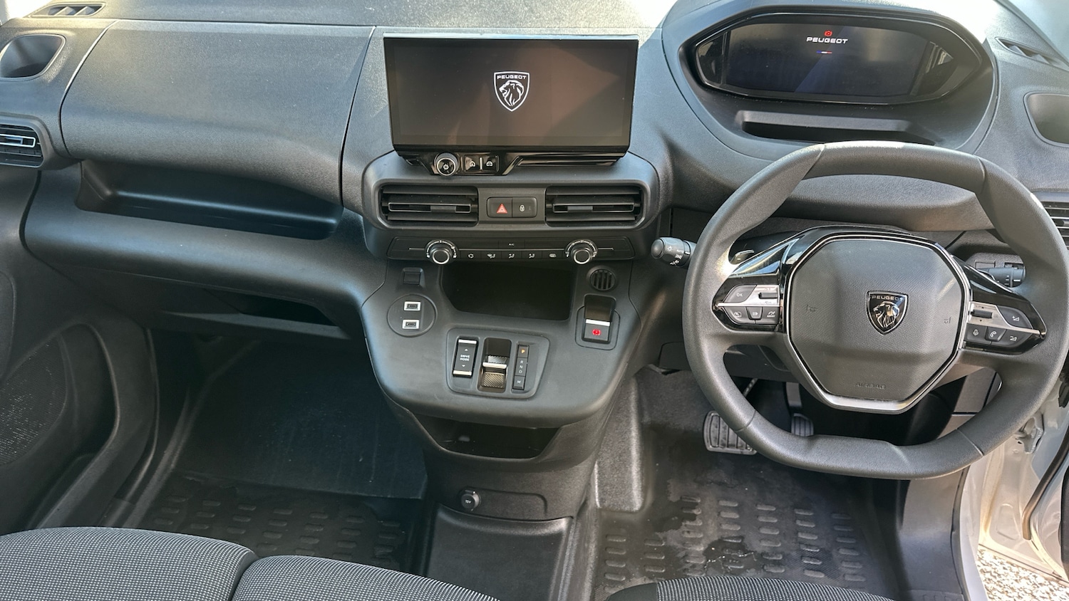 Used Peugeot Partner 2024 for sale - 77599592: Photo 10