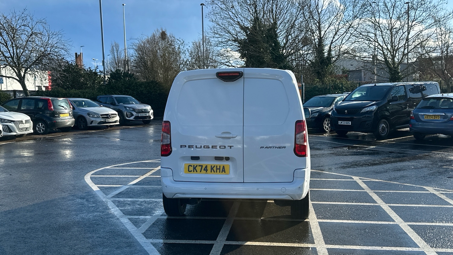 Used Peugeot Partner 2024 for sale - 77599592: Photo 9