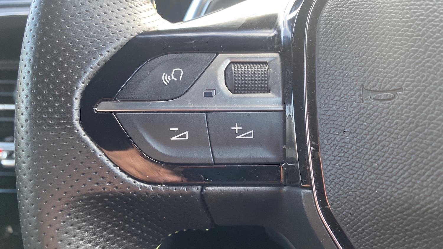 Used Peugeot 208 2024 for sale - 76486422: Photo 23