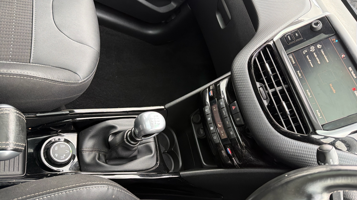 Used Peugeot 2008 2019 for sale - 77092108: Photo 13