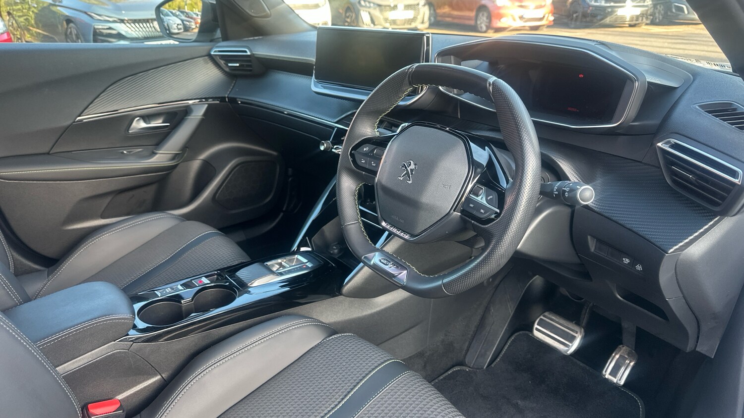 Used Peugeot 2008 2022 for sale - 78171970: Photo 11