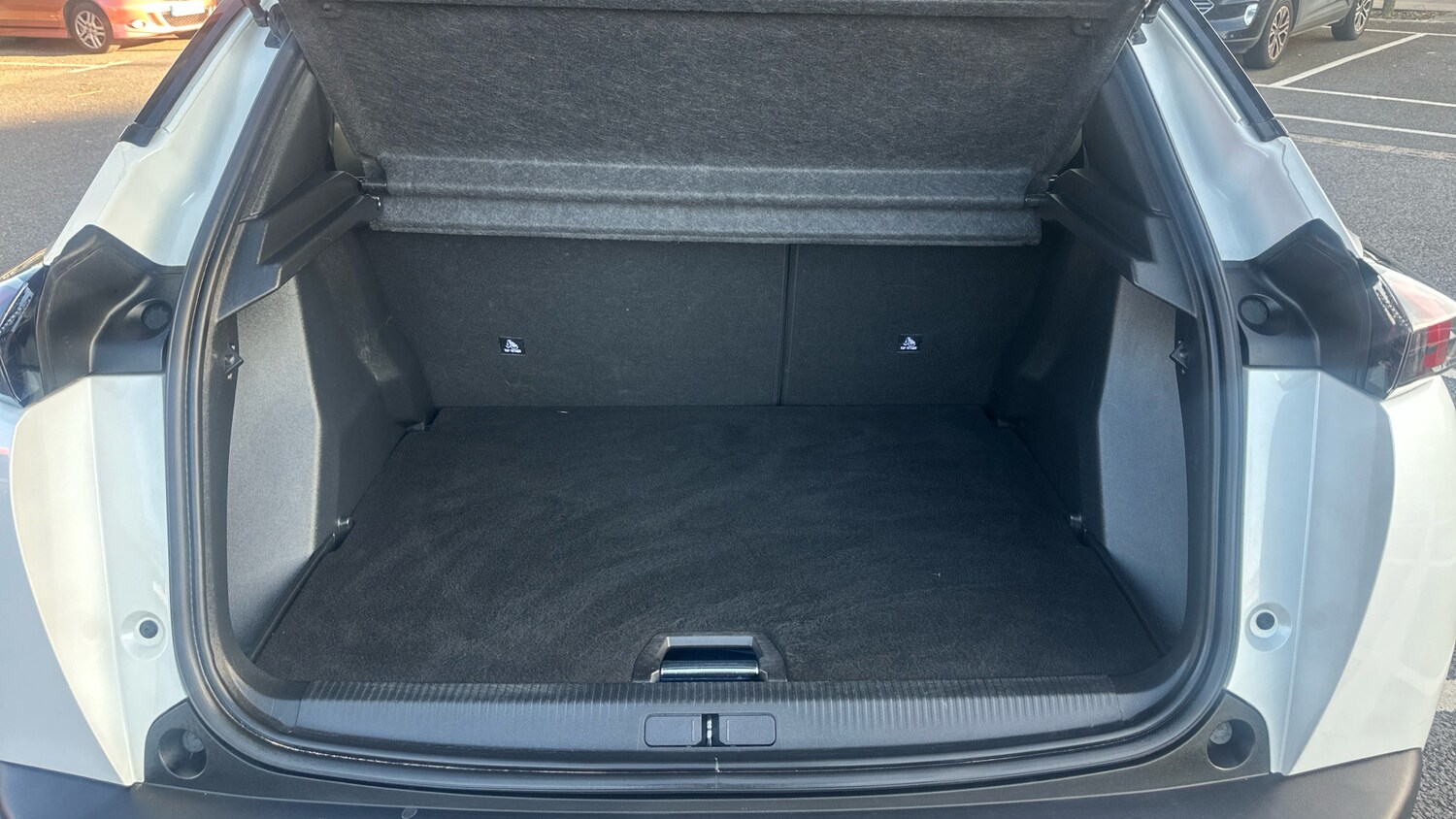 Used Peugeot 2008 2022 for sale - 78171970: Photo 19