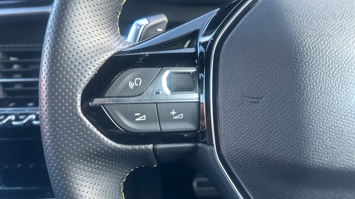 Used Peugeot 2008 2022 for sale - 78171970: Photo 23