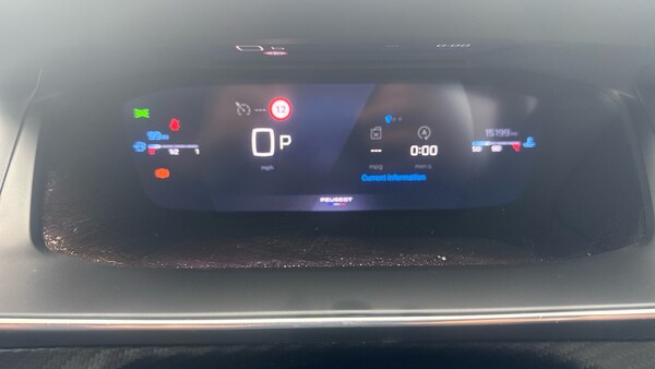 Used Peugeot 2008 2023 for sale - 75464504: Photo 13