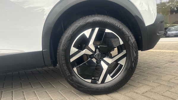 Used Peugeot 2008 2023 for sale - 75464504: Photo 15