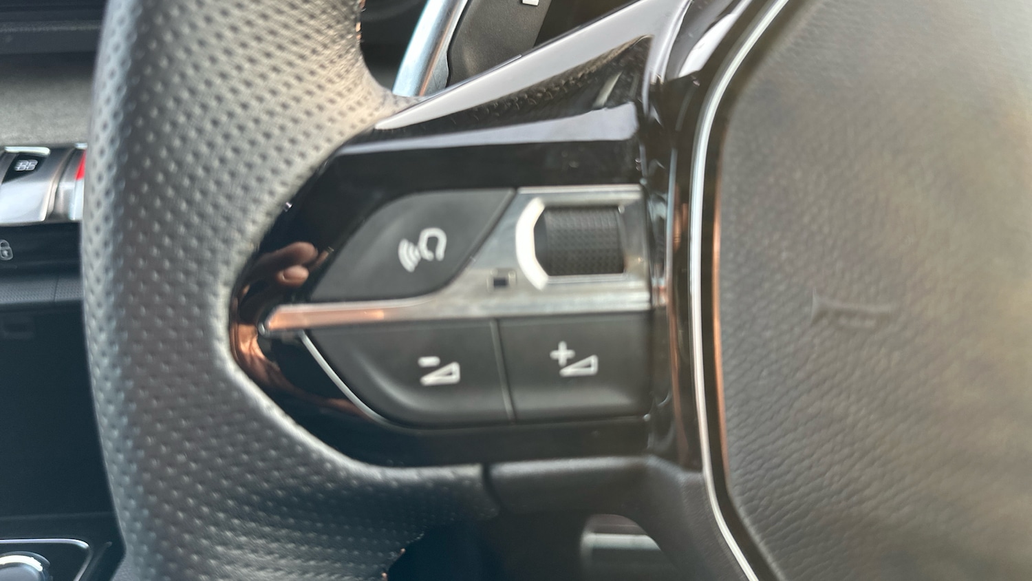 Used Peugeot 5008 2023 for sale - 77794785: Photo 23