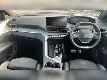 Used Peugeot 5008 2023 for sale - 77794785: Photo