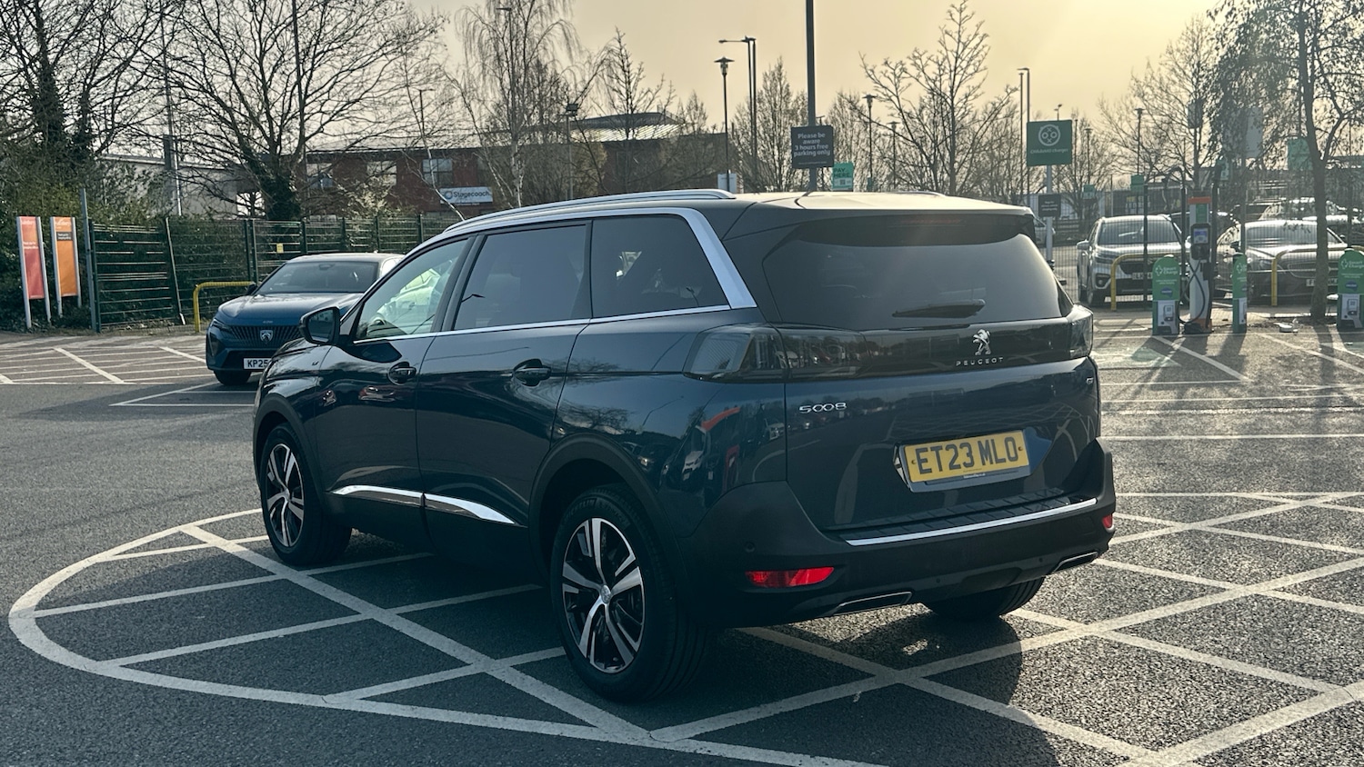 Used Peugeot 5008 2023 for sale - 77794785: Photo 5