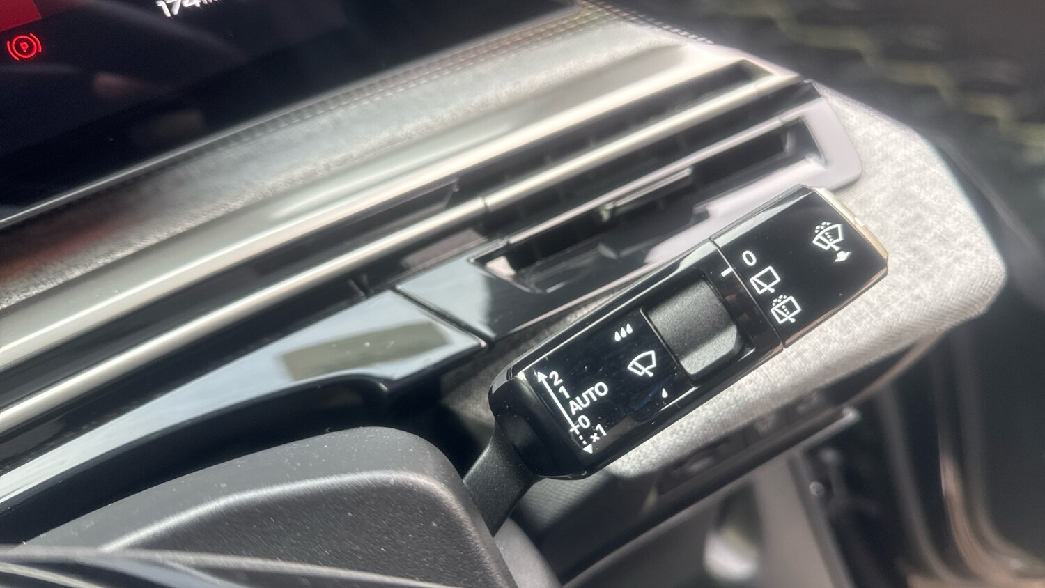 Used Peugeot 5008 2024 for sale - 76441665: Photo 28