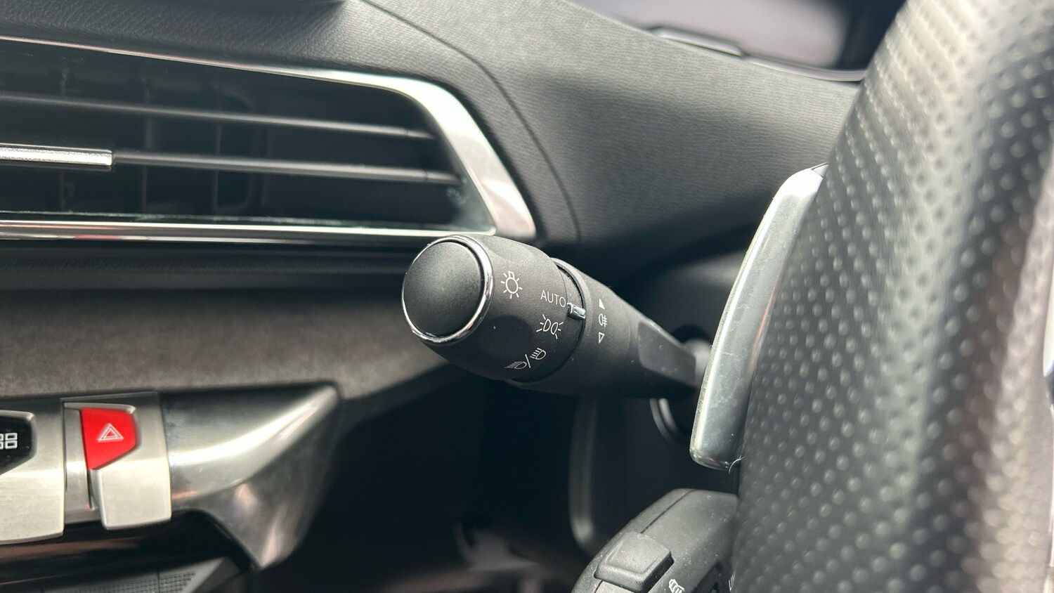 Used Peugeot 5008 2022 for sale - 76216458: Photo 30