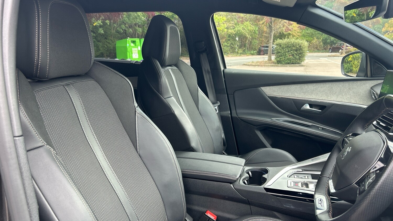 Used Peugeot 5008 2022 for sale - 76216458: Photo 33