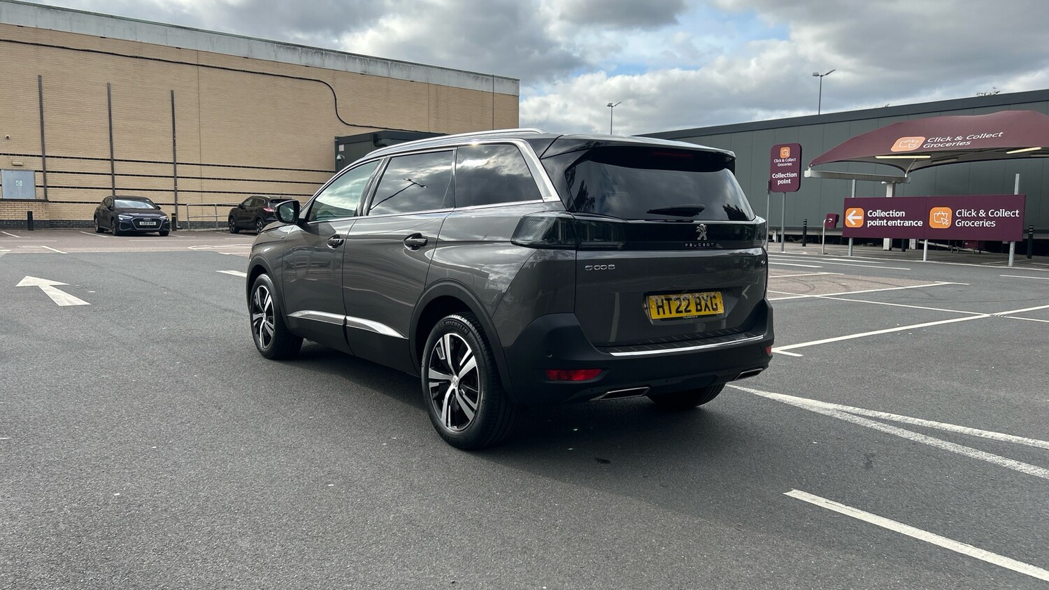 Used Peugeot 5008 2022 for sale - 76216458: Photo 5