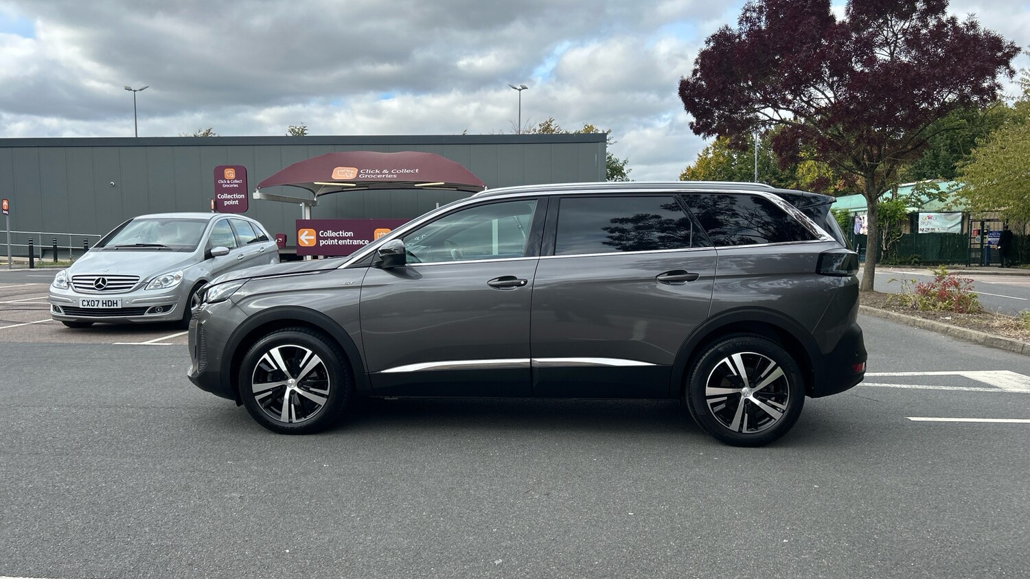 Used Peugeot 5008 2022 for sale - 76216458: Photo 6