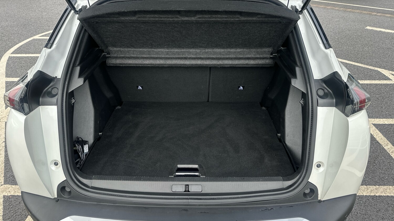 Used Peugeot 2008 2023 for sale - 77525611: Photo 19