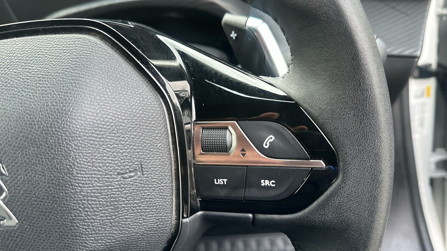 Used Peugeot 2008 2023 for sale - 77525611: Photo 24