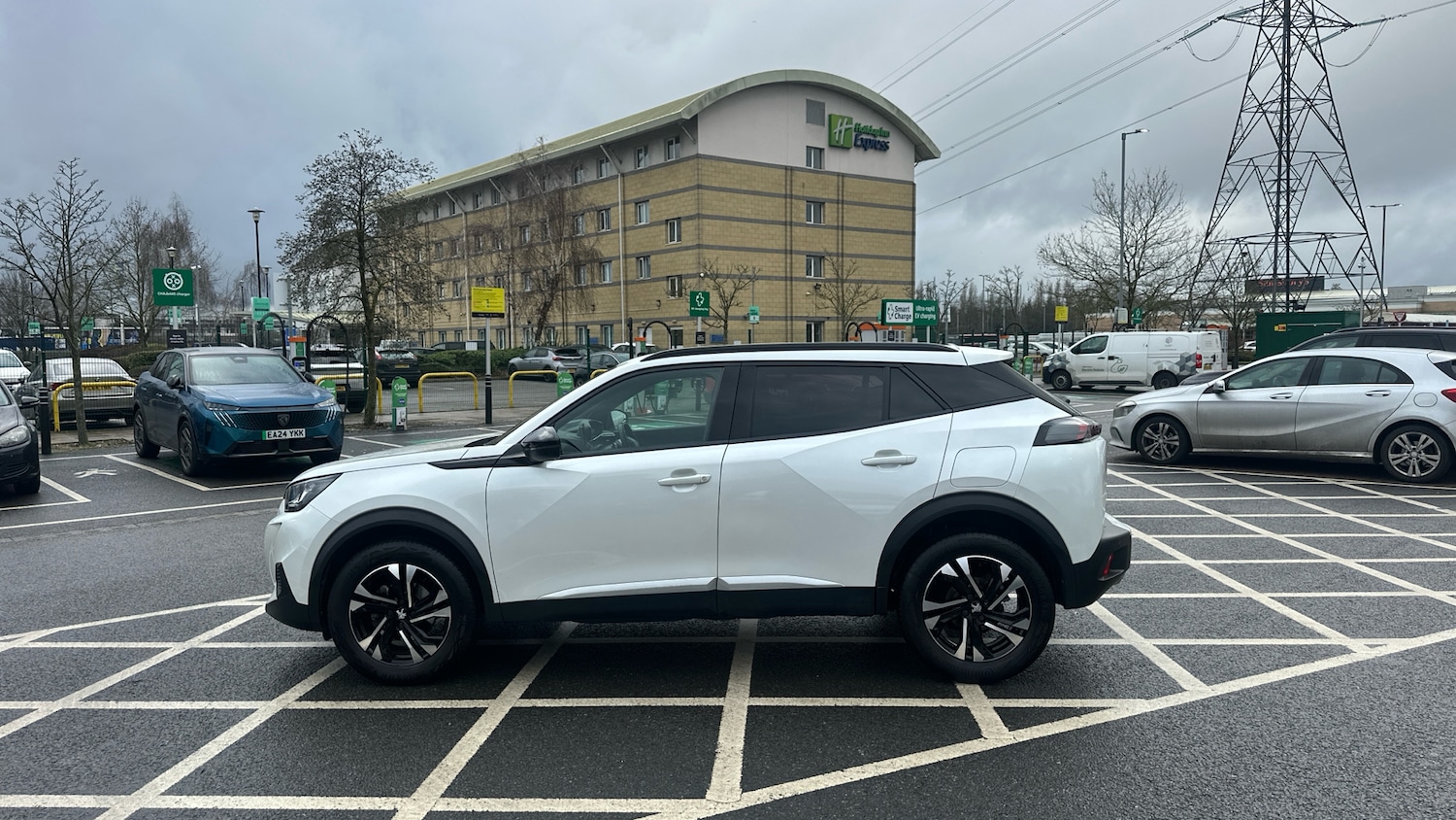 Used Peugeot 2008 2023 for sale - 77525611: Photo 6