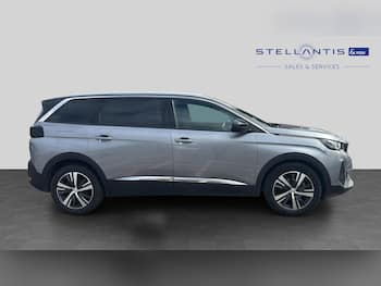Used Peugeot 5008 2023 for sale - 79751872: Photo