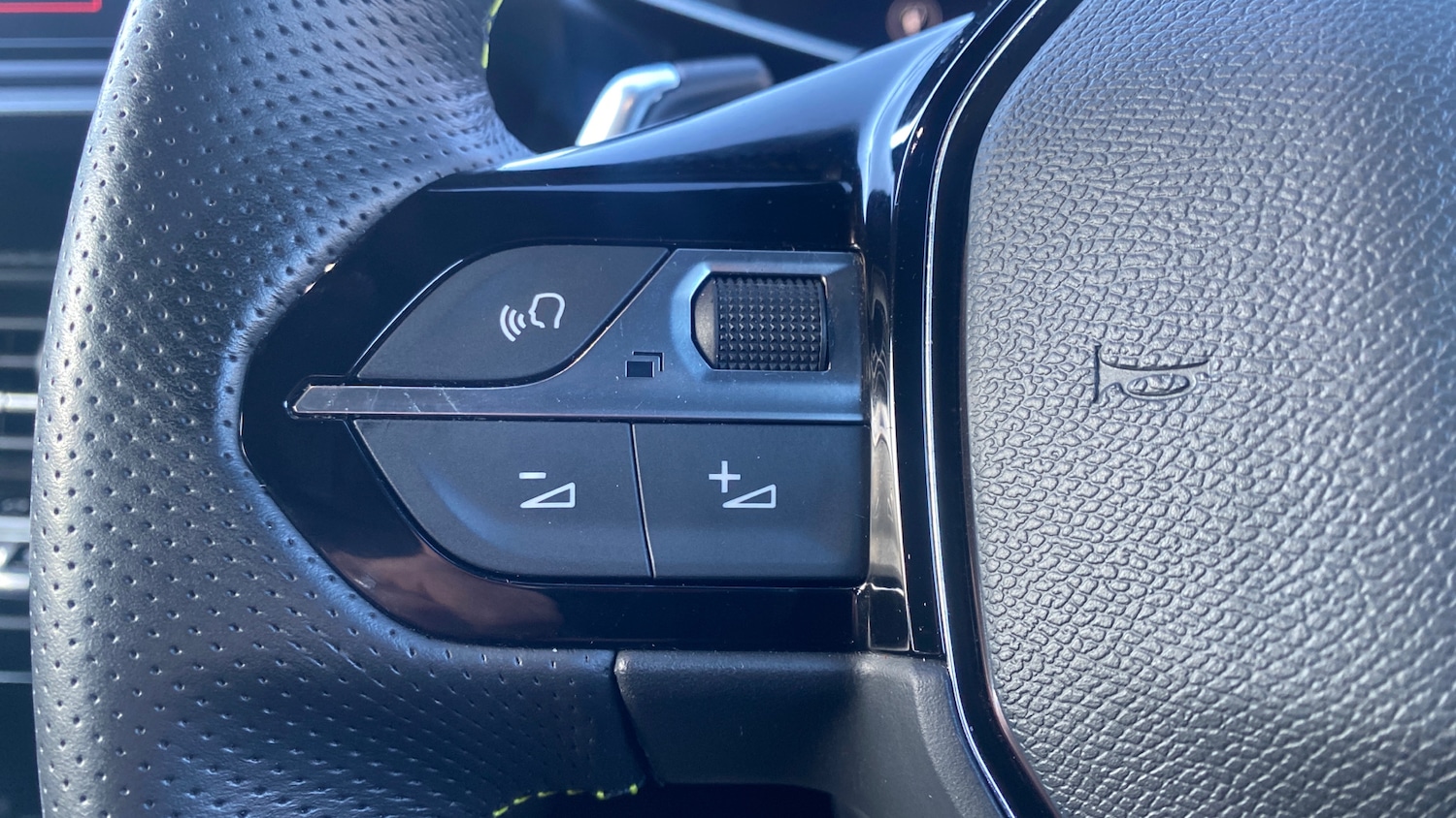 Used Peugeot 2008 2022 for sale - 77121164: Photo 24