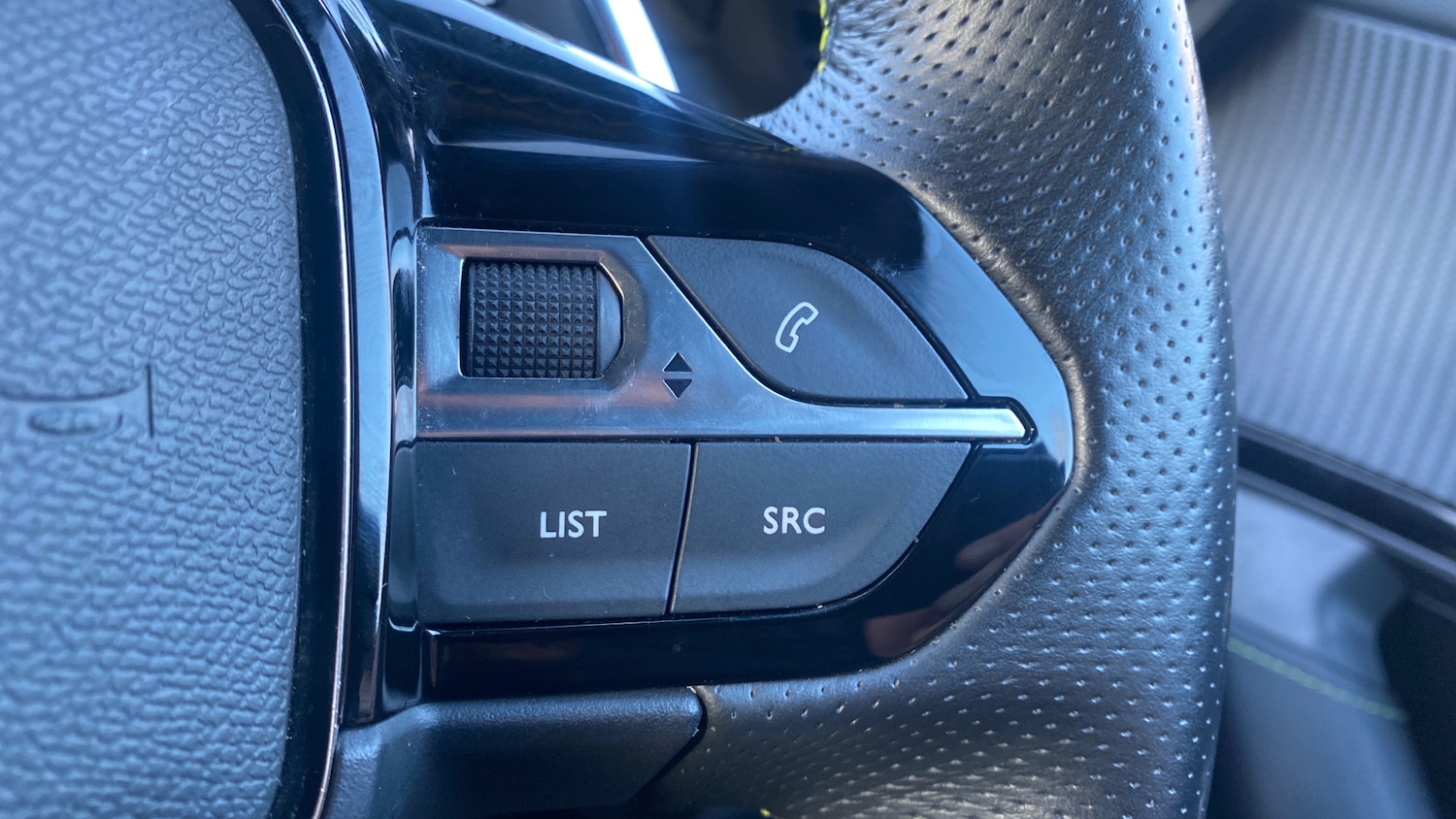 Used Peugeot 2008 2022 for sale - 77121164: Photo 25