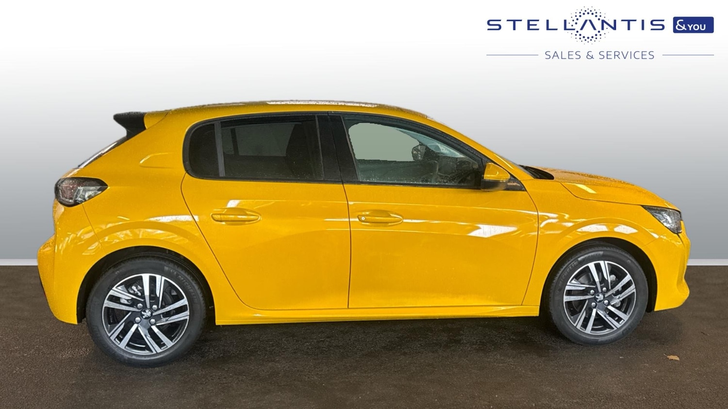 Used Peugeot 208 2021 for sale - 76327639: Photo 2