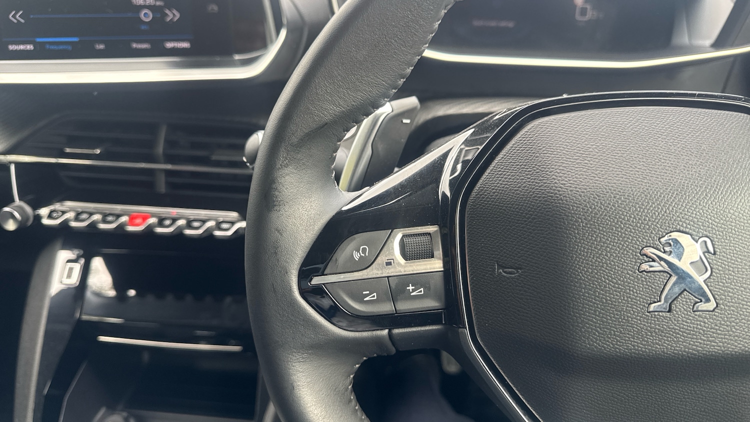 Used Peugeot 208 2021 for sale - 76327639: Photo 23