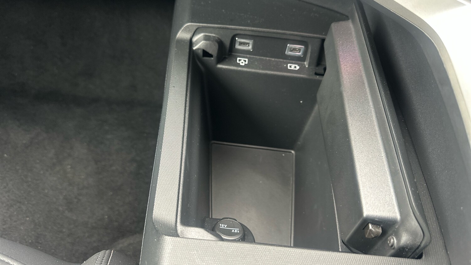 Used Peugeot 5008 2024 for sale - 78136815: Photo 32