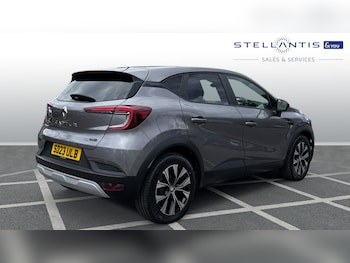 Used Renault Captur 2023 for sale - 75464507: Photo