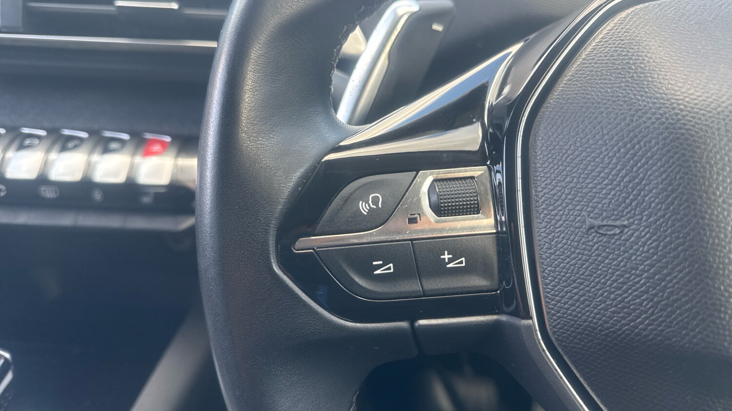 Used Peugeot 3008 2019 for sale - 75811543: Photo 23