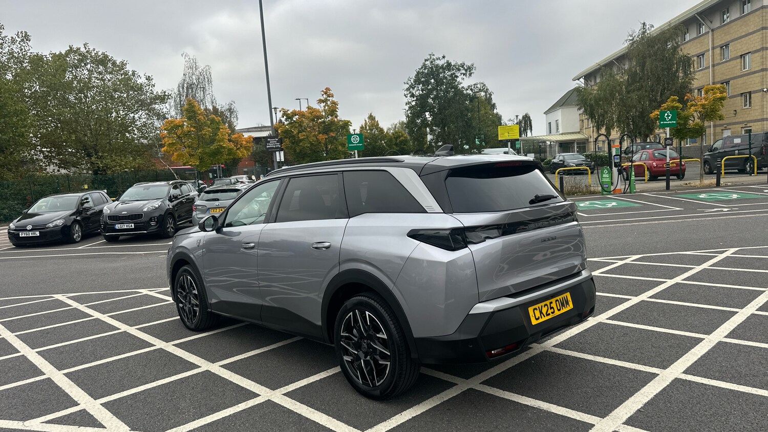 Used Peugeot 5008 2025 for sale - 76241116: Photo 5